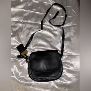 Marc Jacobs Leather Crossbody Bag!